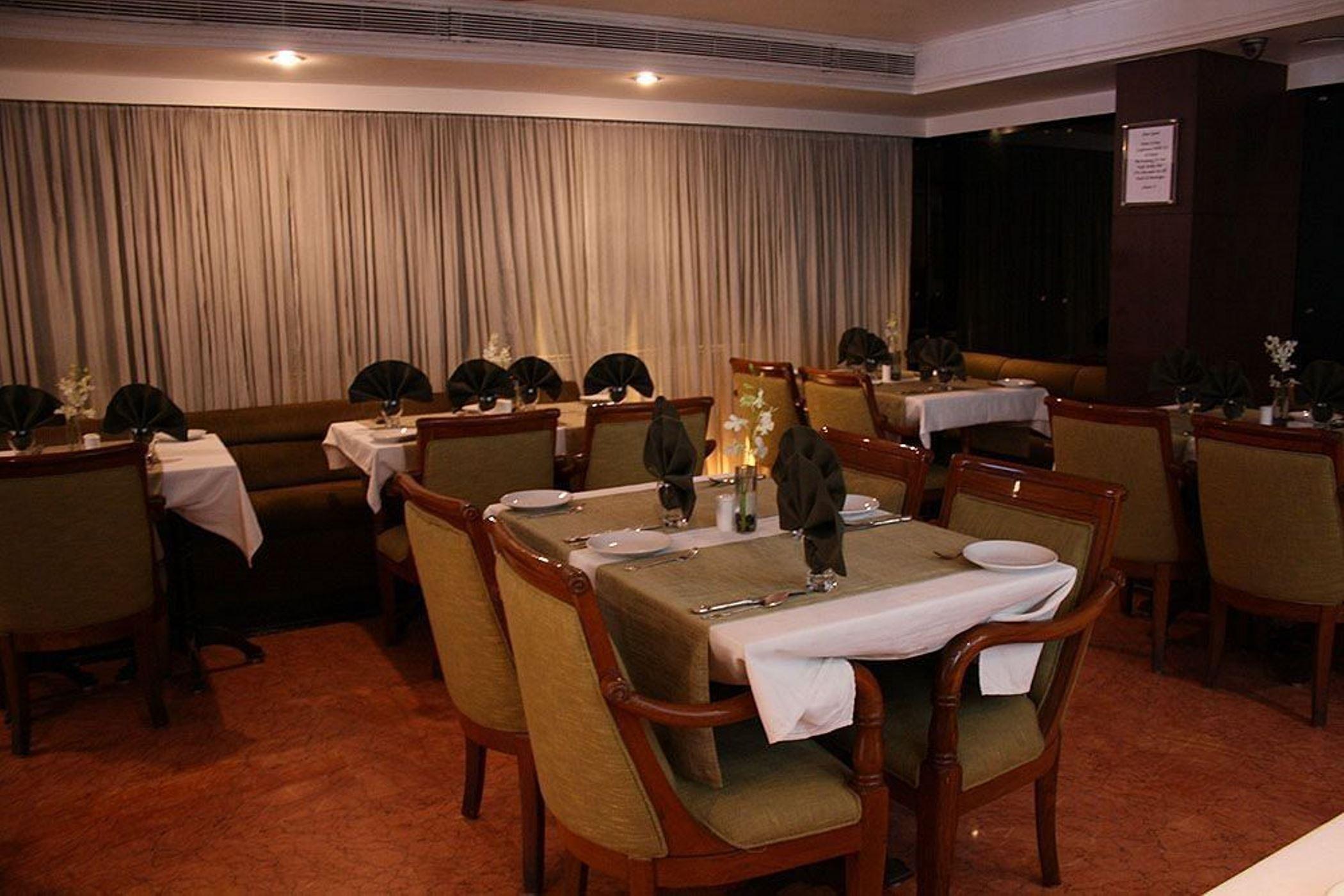 Hotel Bawa International Mumbai Restaurant bilde