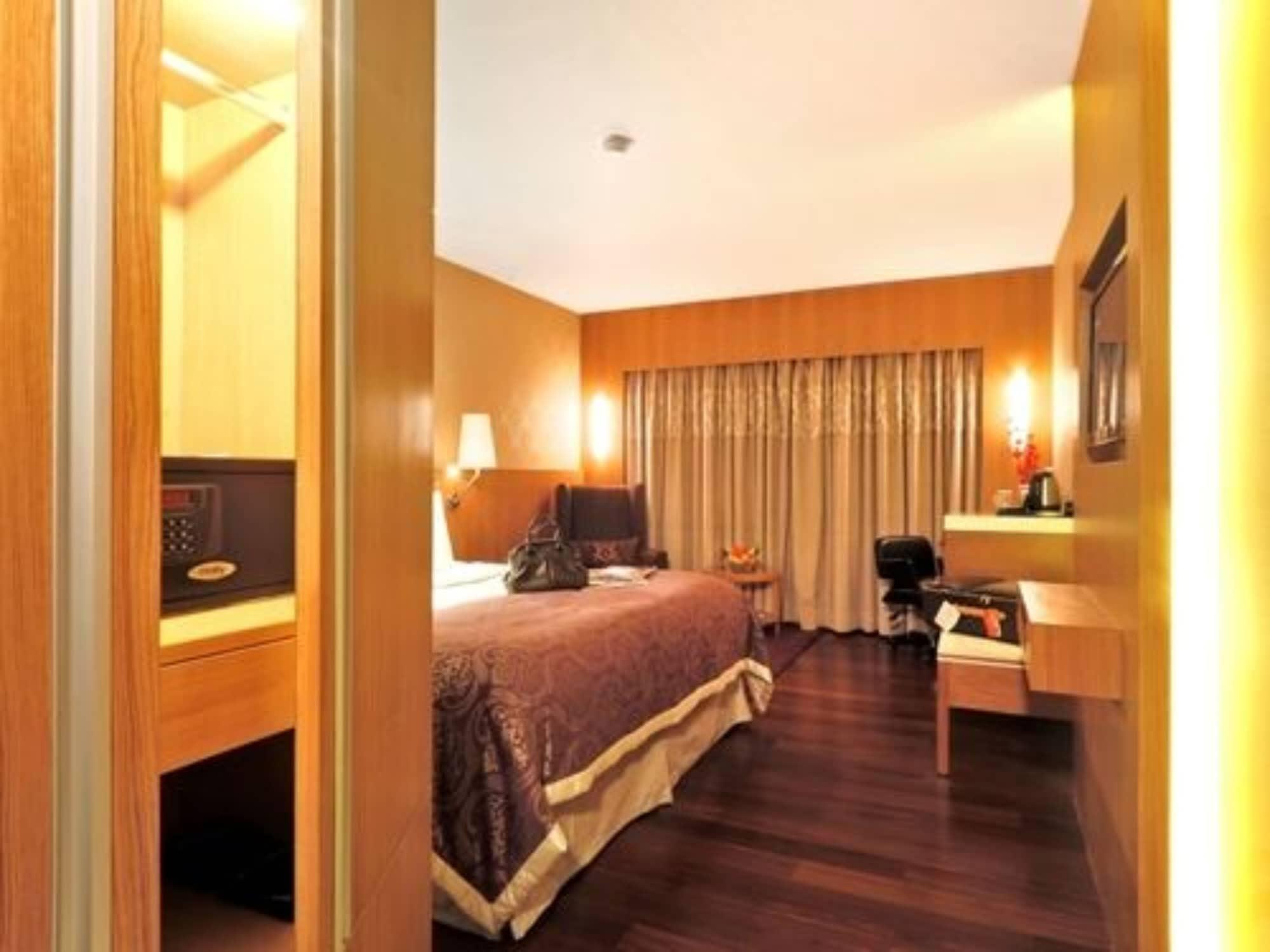 Hotel Bawa International Mumbai Eksteriør bilde