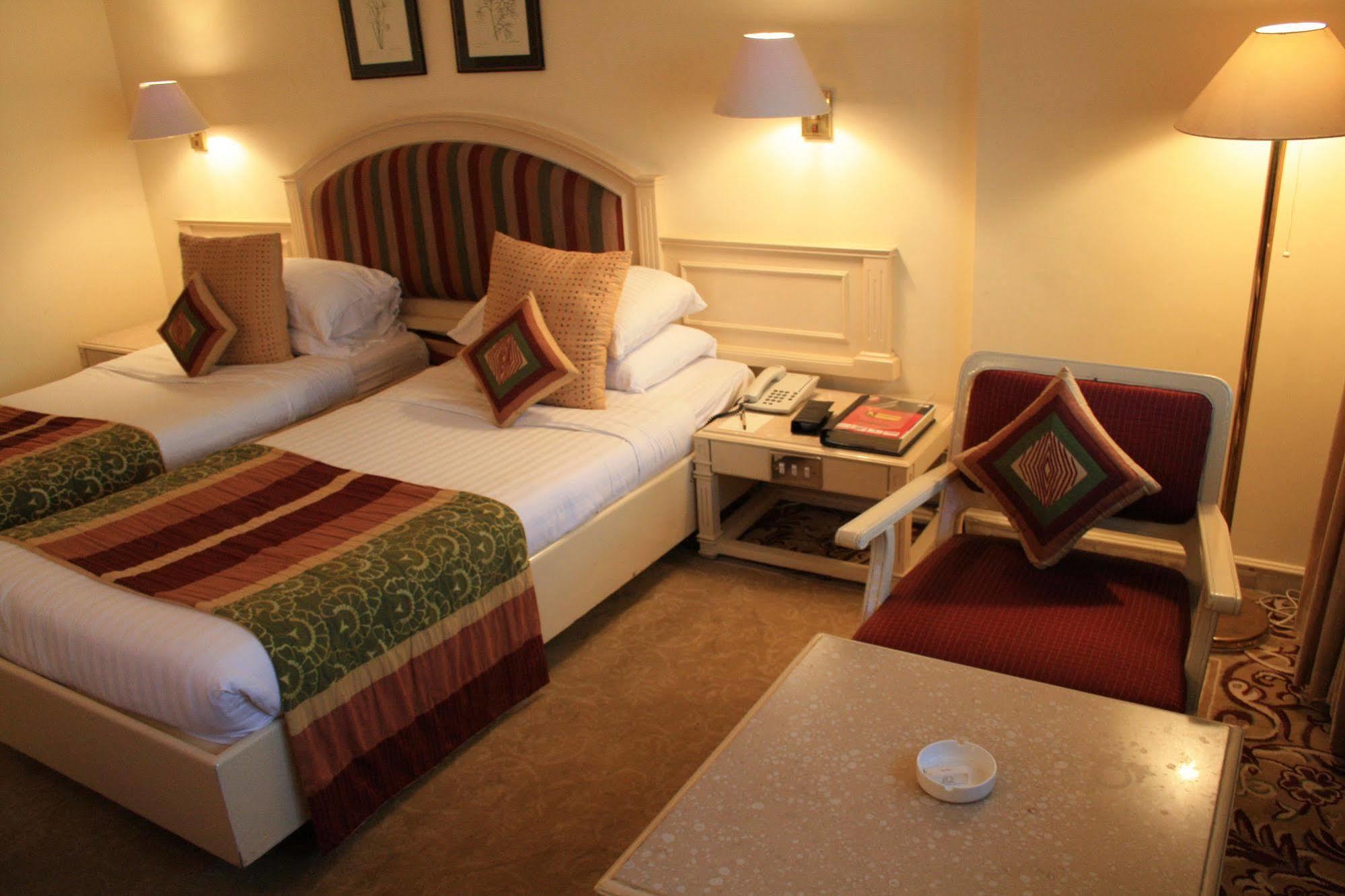 Hotel Bawa International Mumbai Eksteriør bilde