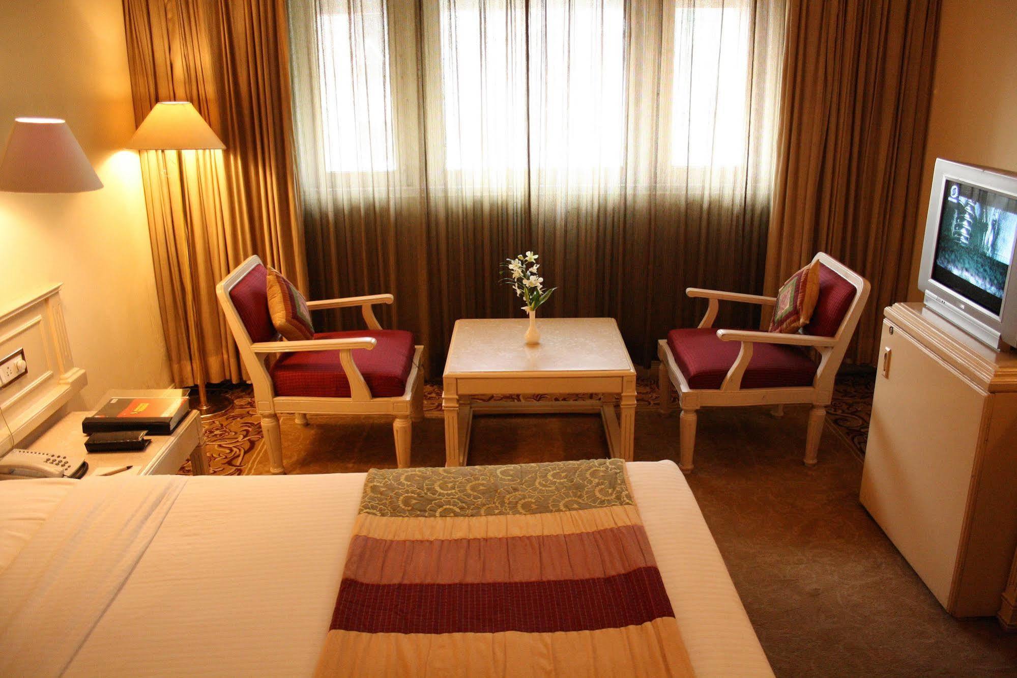 Hotel Bawa International Mumbai Eksteriør bilde